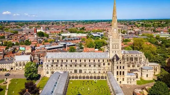 Is the UK a Good Place to Live for Foreigners